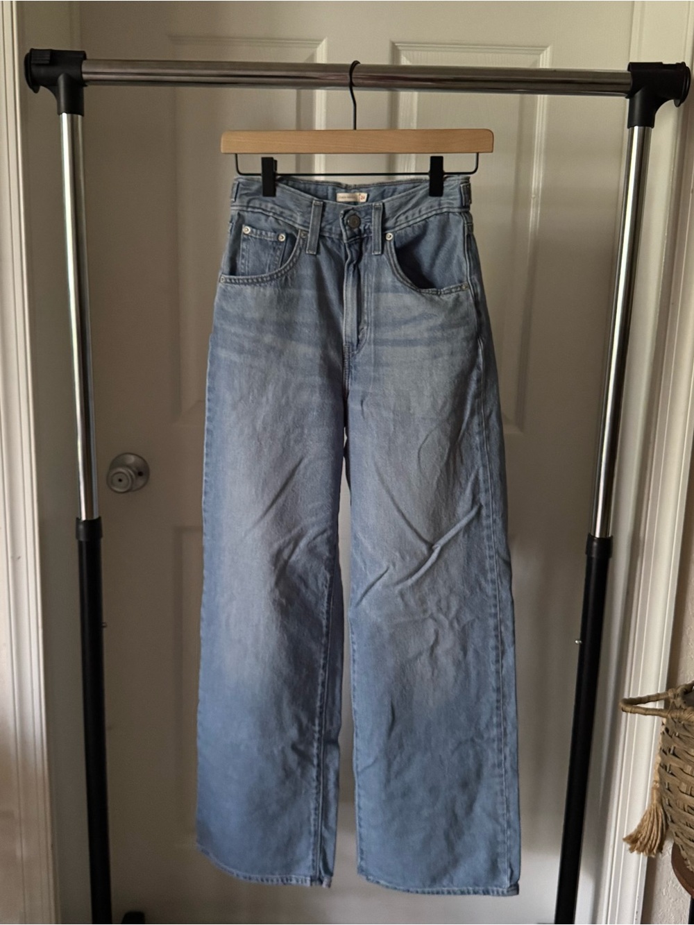 Levi's cinch waist baggy jeans